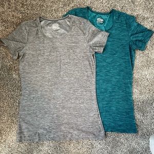 32 Degrees Tshirts (2)